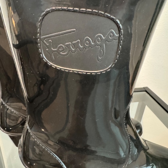 SALVATORE FERRAGAMO Women’s Mid Calf Wedge Black Shiny Rain Boots Size 10 NWOB - Picture 2 of 9